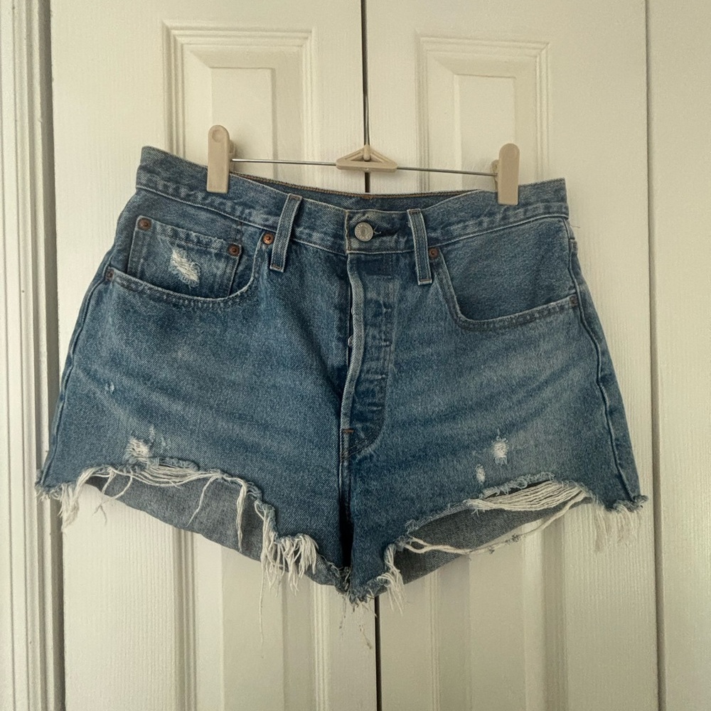 Levi's Women Premium 501 Blue Jean Shorts Distressed Cut-Off Style